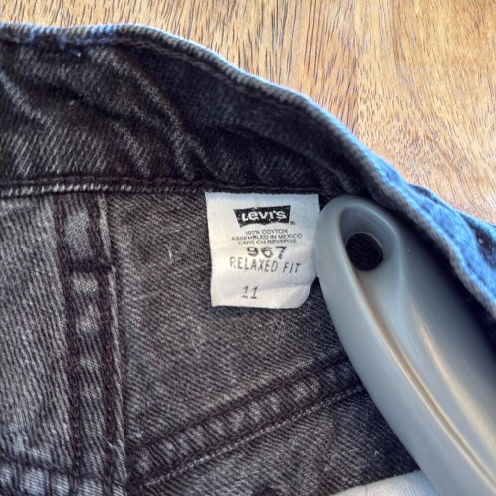 *vintage 1997* Levi’s black 647 orange tab Denim Shorts - Picture 7 of 13
